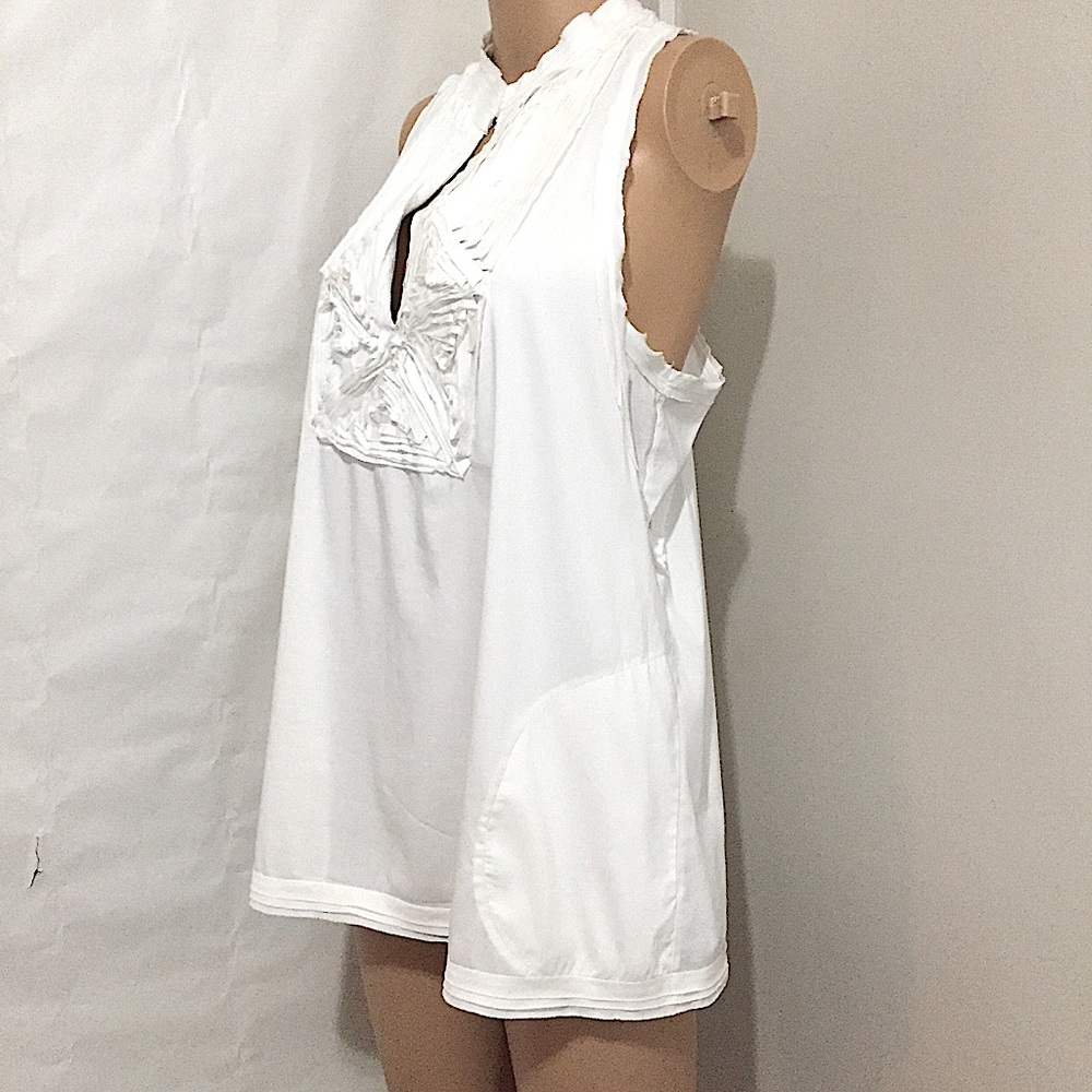 BCBG MaxAzria Sleeveless Ruffle Top - Picture 10 of 14